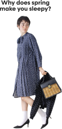 モデル女性と商品の画像