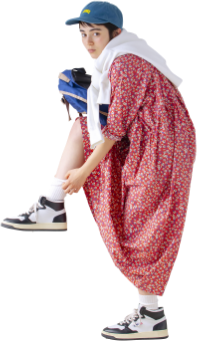 モデル女性と商品の画像