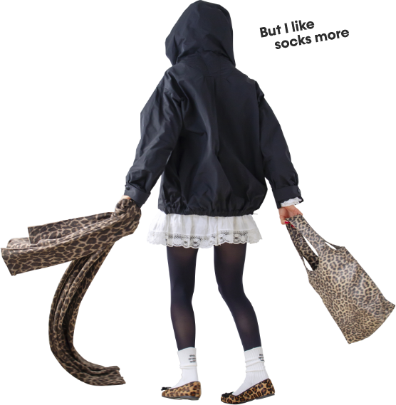 モデル女性と商品の画像