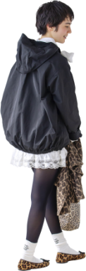 モデル女性と商品の画像