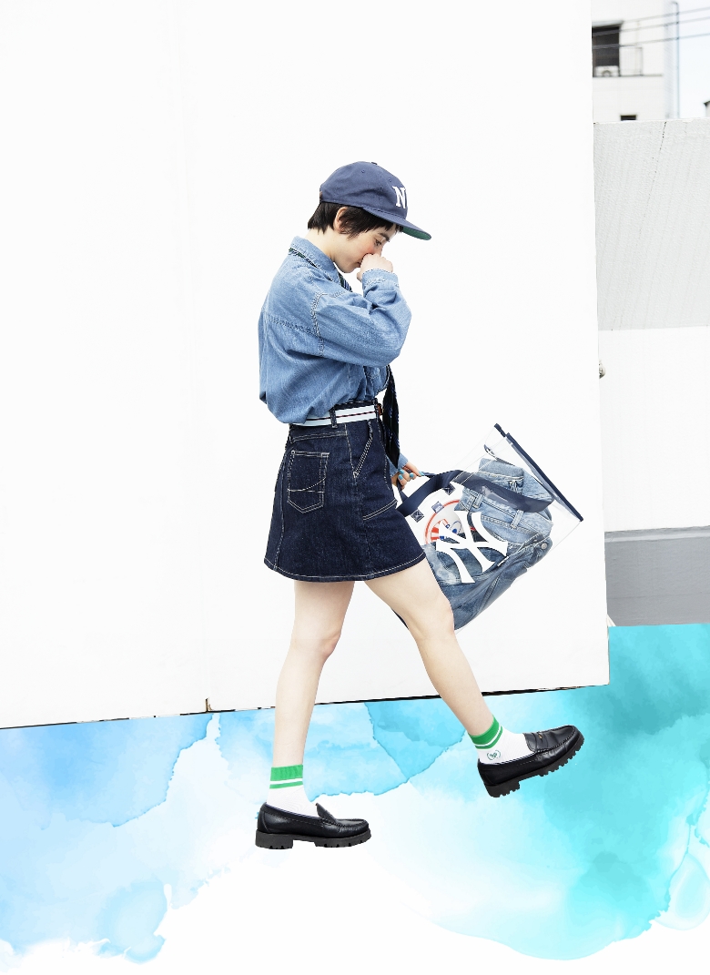 モデル女性と商品の画像 スライド2枚目